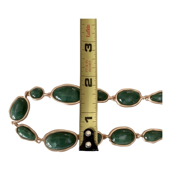 Southern Living Brushed Gold Tone Jade Green Resin Cab 16 Inch Necklace - Picture 13 of 14